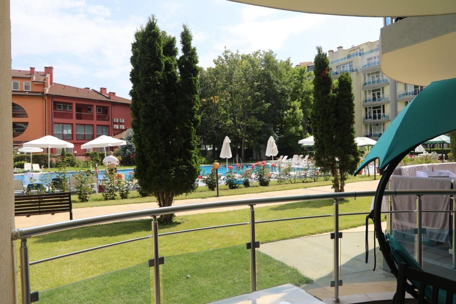 Luxury First Line Apartment With Pool By The Sea Nesebar Bagian luar foto