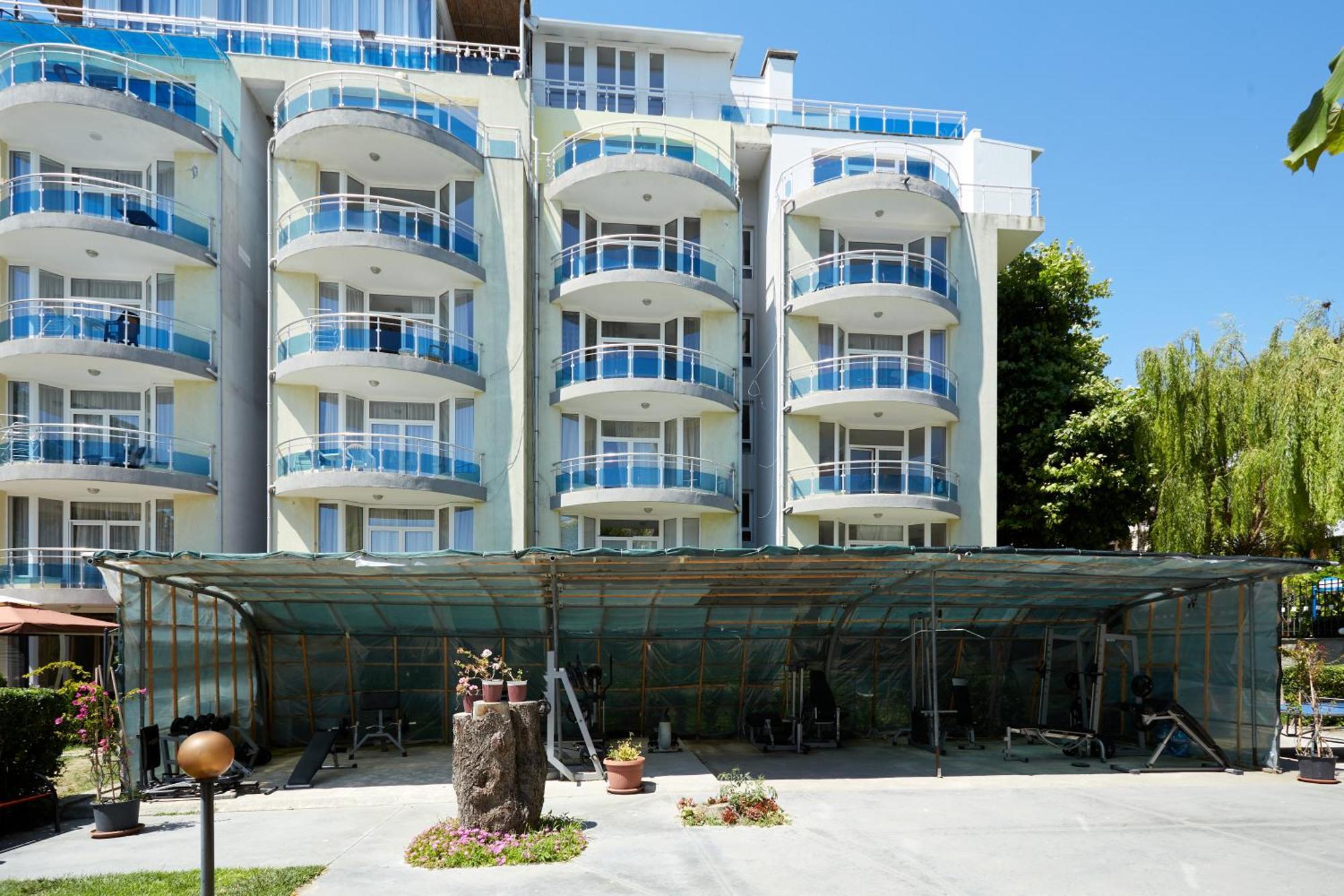 Luxury First Line Apartment With Pool By The Sea Nesebar Bagian luar foto