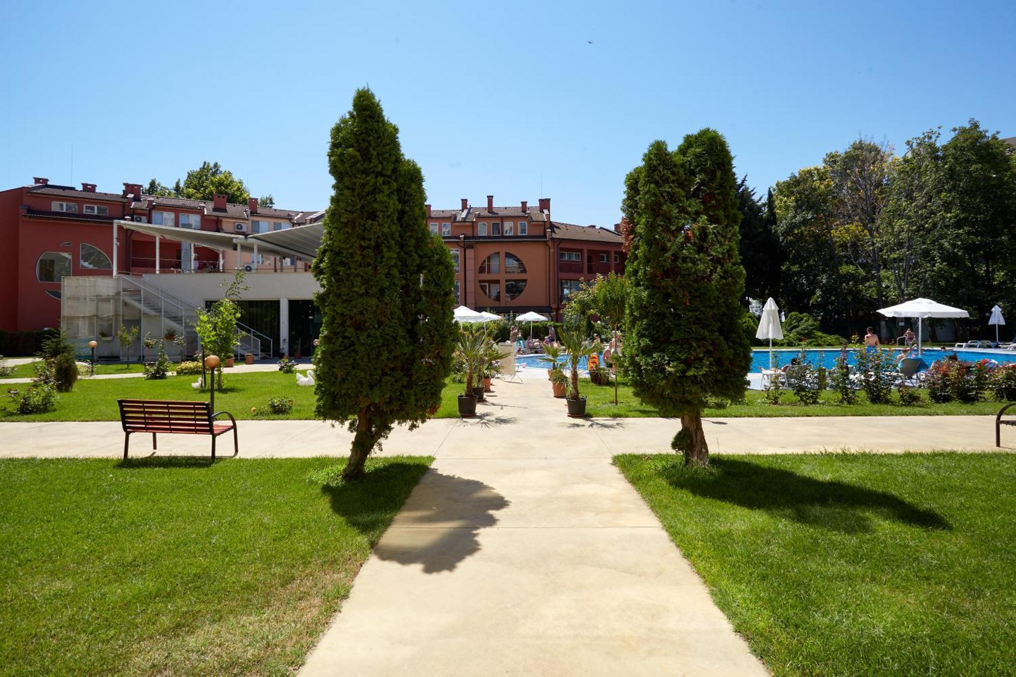 Luxury First Line Apartment With Pool By The Sea Nesebar Bagian luar foto