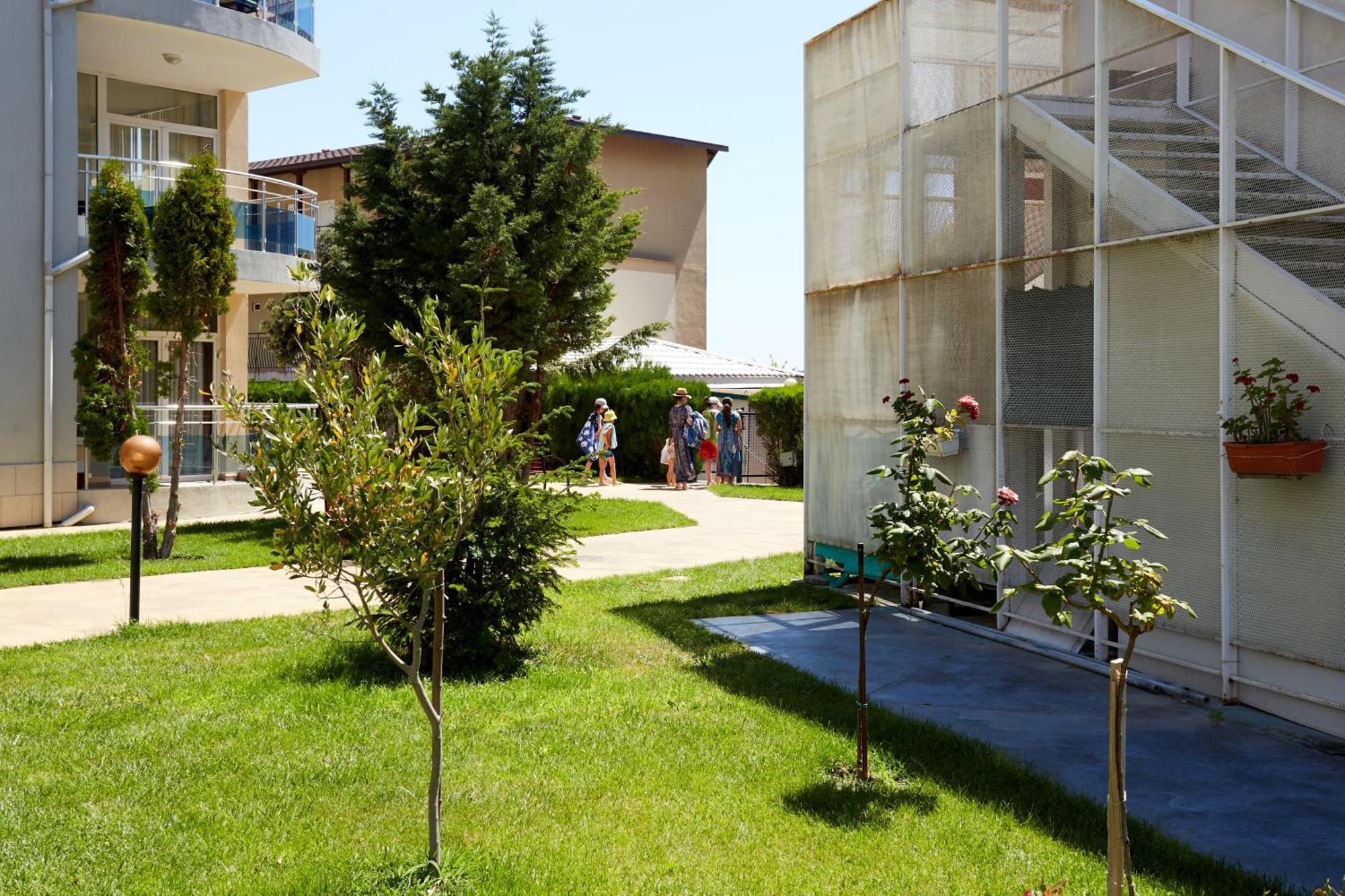 Luxury First Line Apartment With Pool By The Sea Nesebar Bagian luar foto