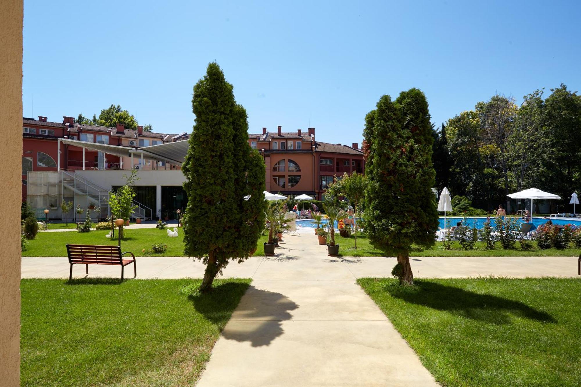 Luxury First Line Apartment With Pool By The Sea Nesebar Bagian luar foto